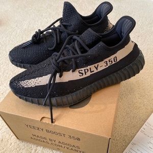 Yeezy 350 V2 Oreo